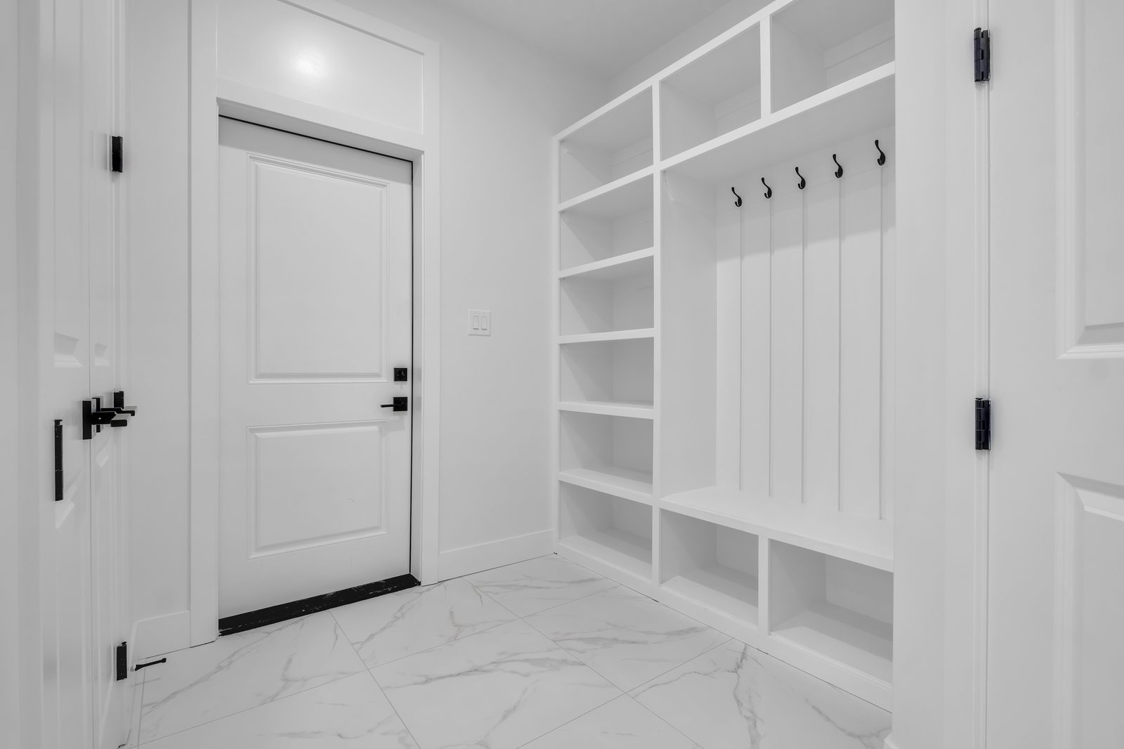 Woodbend Leduc walkout home photo 4